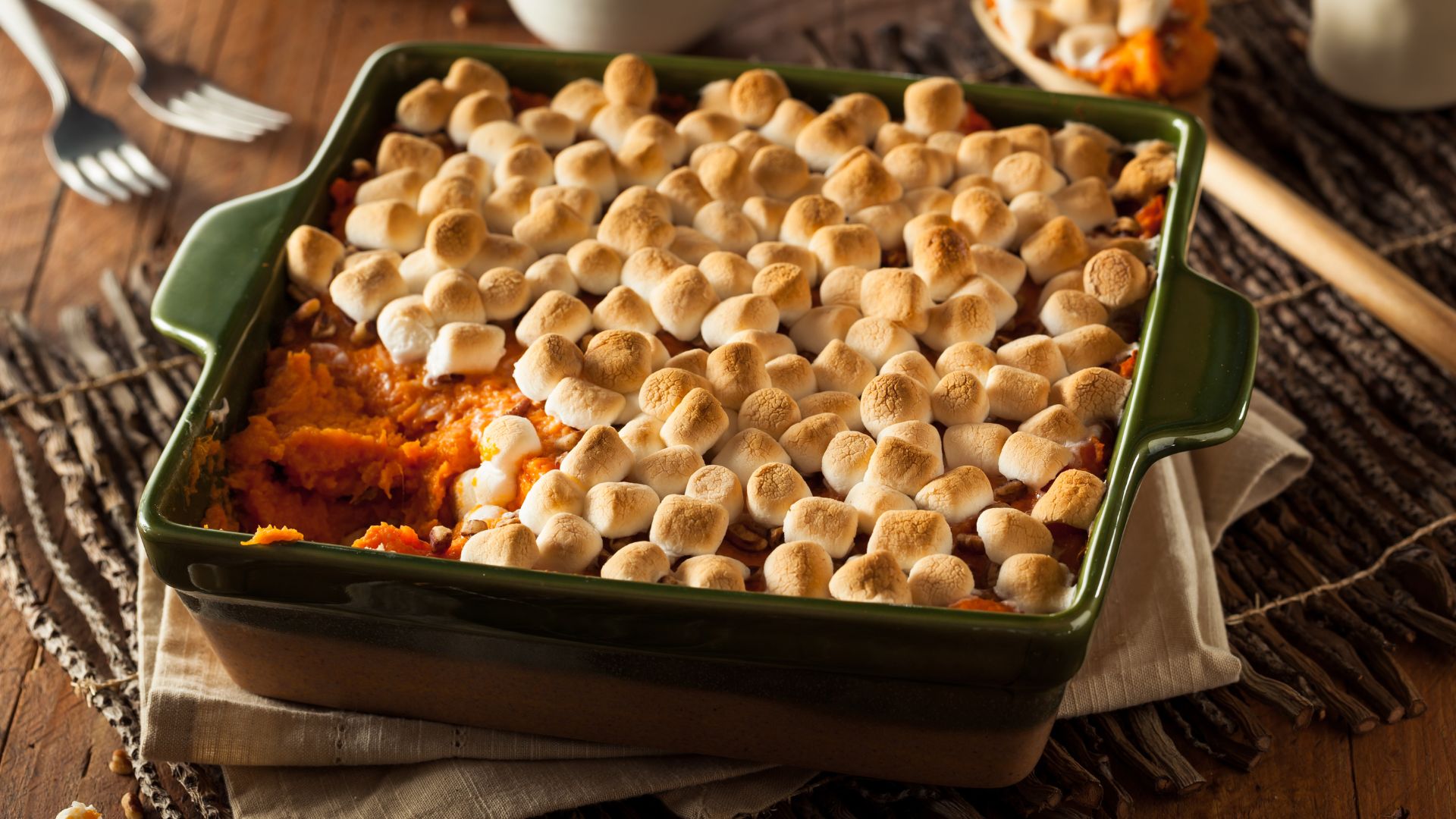 You Need Dolly Parton’s Sweet Potato Casserole Recipe For Thanksgiving